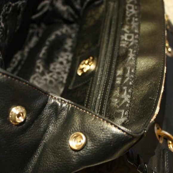 DKNY monogram flip lock satchel - Picture 5 of 7